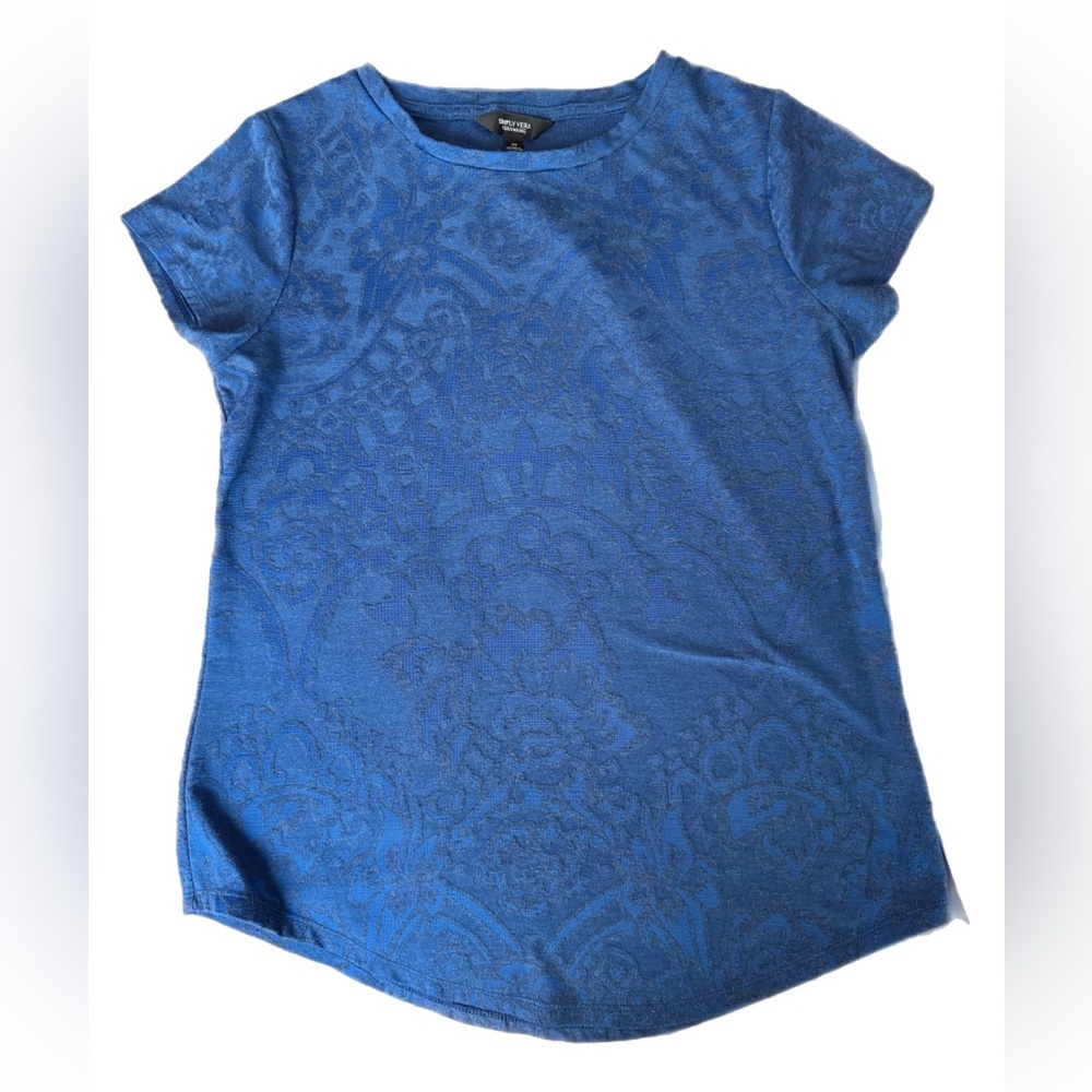 Simply Vera women’s blue short sleeve top